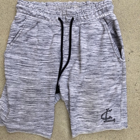 Men's Clifford Lennox Gray Solid Activewear Shorts M Gym Pockets CrossFit Light - Picture 1 of 9